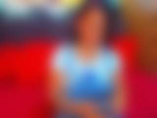 Live cam show with LauraSin - Outside on xxxlivecams.org