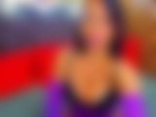 Live cam show with LauraSin - Outside on TeamSkeetLive