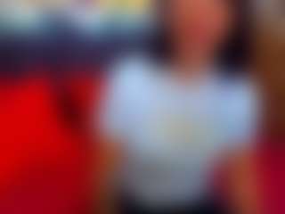Live cam show with LauraSin - Outside on Camsoda