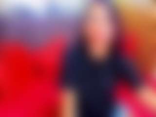 Live cam show with LauraSin - Outside on Camsoda