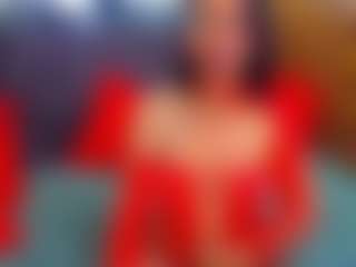 Live cam show with LauraSin - Outside on Camsoda