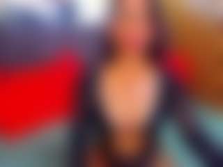 Live cam show with LauraSin - Outside on CSO-WL