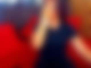 Live cam show with LauraSin - Outside on Camsoda