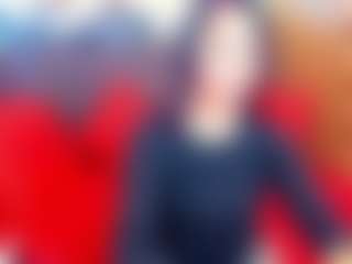 Live cam show with LauraSin - Outside on crypto-cams
