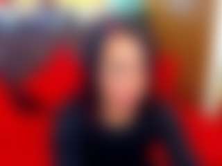 Live cam show with LauraSin - Outside on xDating
