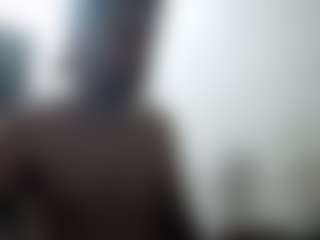 Live cam show with StromeArnold - Sexting on TeamSkeetLive