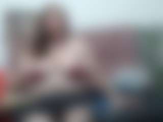 Live cam show with Allyyson-sweet - Bedroom on Camsoda