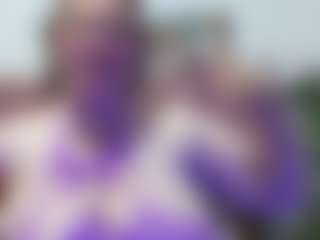 Live cam show with Allyyson-sweet - Big Ass on madthumbs