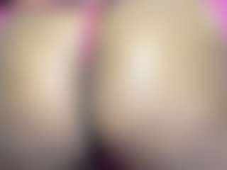 Live cam show with Exotica - Hippie on CamwithHer