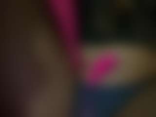 Live cam show with Exotica - Worship on Livezox