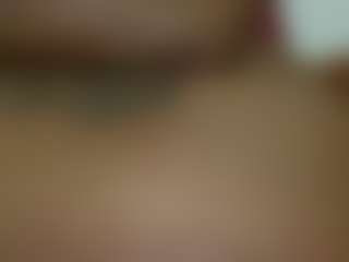 Live cam show with Exotica - Average on Milfs Live