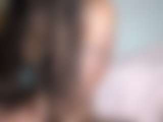 Live-Cam-Show mit Divine - Long Hair auf Camsoda