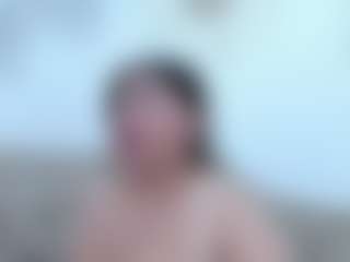 Live cam show with Miah Collings - BBW on dropp.cam