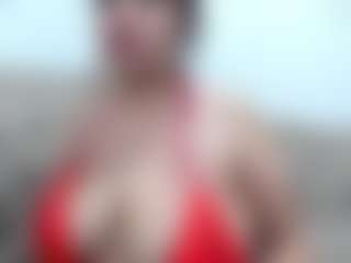 Live cam show with Miah Collings - Ass Bouncing on Chatstar
