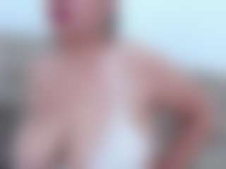 Miah Collings's Live Sex Cam Show
