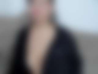 Live cam show with Miah Collings - Ass Clapping on chickslive.net