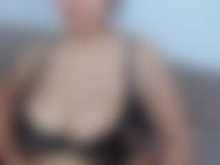 Miah Collings's Live Sex Cam Show