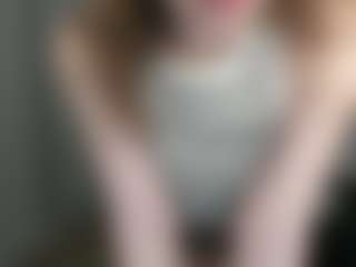 Live cam show with MiaxLust - Flirt on fuklive.com