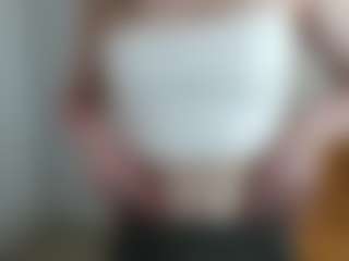 Live cam show with MiaxLust - Flirt on Mixed Magazine Live