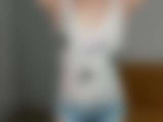 Live cam show with MiaxLust - Flirt on hrnylive.com