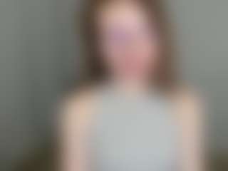 Live cam show with MiaxLust - Flirt White on Soda Cam