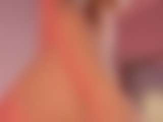Live cam show with Sky Rose - Bedroom on Camsoda