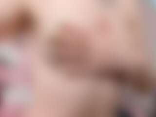 Cam Show en direct de CoralinaMoon
