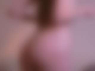 Live cam show with Mia Mermaid - Ginger on luckytryst.com