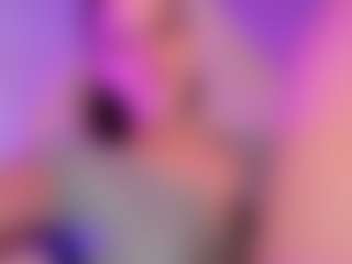 Live cam show with MollyHugs - Babygirl on Camsoda