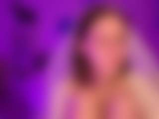 Live cam show with MollyHugs - Princess on SpankPalCams