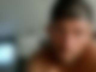 two009's Live Sex Cam Show
