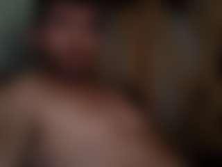 two009's Live Sex Cam Show