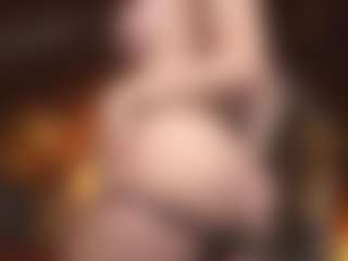Live cam show with valeriaraw - Shaved Pussy MILF on Fling VIP Chat