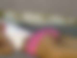 Live cam show with avrilhyn - Ebony on CSO-WL | kenya