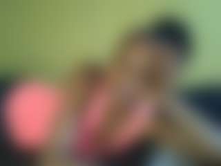 Live cam show with avrilhyn - Camel Toe on livesuperchat.net