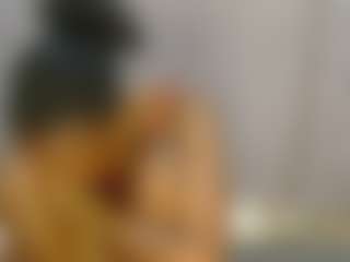 Live cam show with avrilhyn - Ebony on CamwithHer | kenya