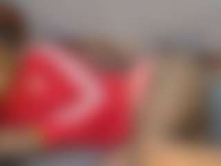 avrilhyn's Live Sex Cam Show
