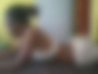avrilhyn's Live Sex Cam Show