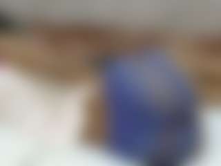 Live cam show with avrilhyn - Ebony on CamClone | kenya