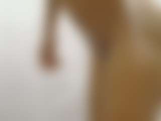 avrilhyn's Live Sex Cam Show