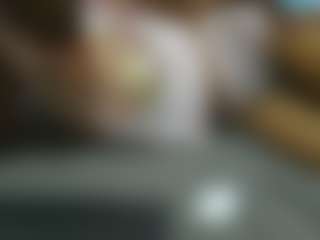 avrilhyn's Live Sex Cam Show