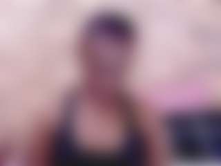 Live cam show with EbonyOlive69 - Lesbian on TeamSkeetLive