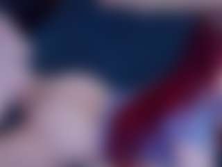 Live cam show with EvaPeachh - Public on Soda Cam