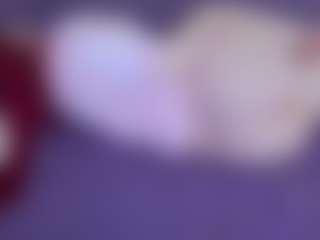 Live cam show with EvaPeachh - Green Eyes on Camsoda