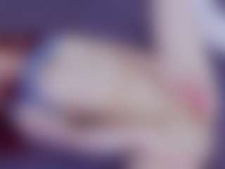 Live cam show with EvaPeachh - Blonde Hair Petite on SinfulBabes
