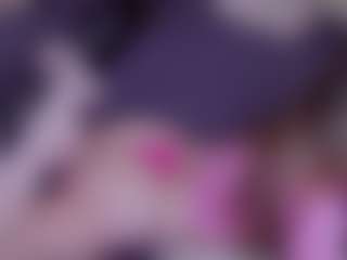 Live cam show with EvaPeachh - Lovense on 1on1-livenow