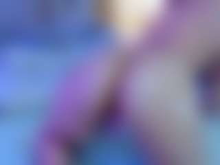 Live cam show with kaissy-bunny - Submissive on Camsoda