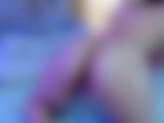 Live cam show with kaissy-bunny - Submissive on SxyPornLive