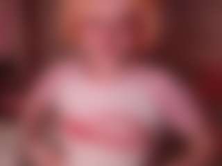 Live cam show with KatieMelone - Petite on googirlz