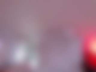 Live cam show with KatieMelone - Nympho on Camming Site
